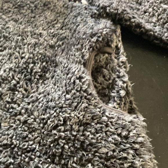 CHICKEN LOVERS!!! Grey Funnel Neck Fuzzy Pullover! Size S - Picture 3 of 4